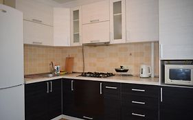 Apartment On Demyanchuka 1A
